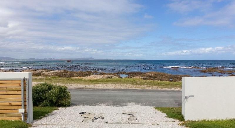 6 Bedroom Property for Sale in Kleinbaai Western Cape
